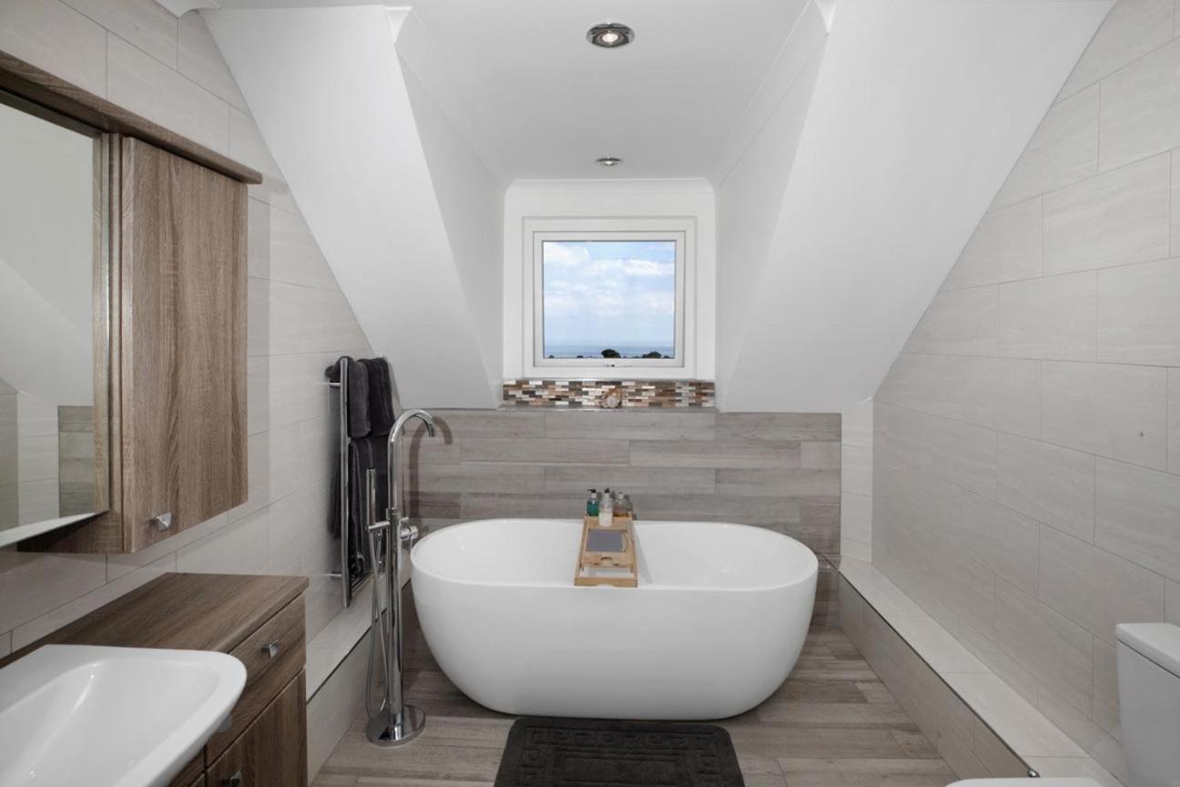 Halekulani Devon Homestay Torquay Dış mekan fotoğraf